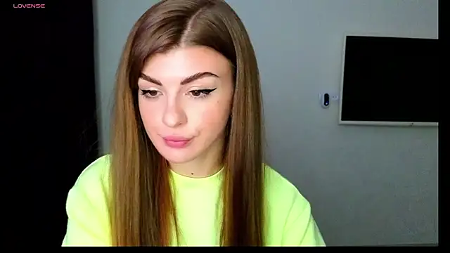  comefeelme  online show from 12, 3, 2025