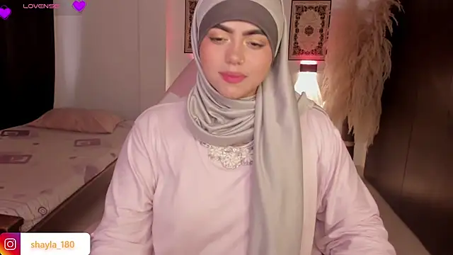 shayla 18 online show from 23, 2, 2026