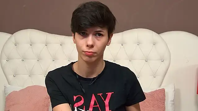 KylieLipa online show from 28, 12, 2024