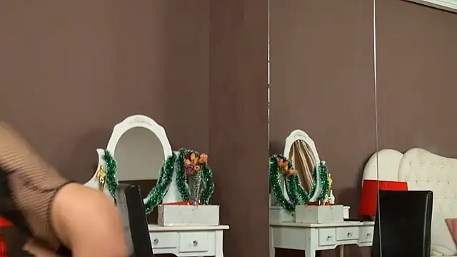 KylieLipa online show from 11, 1, 2025