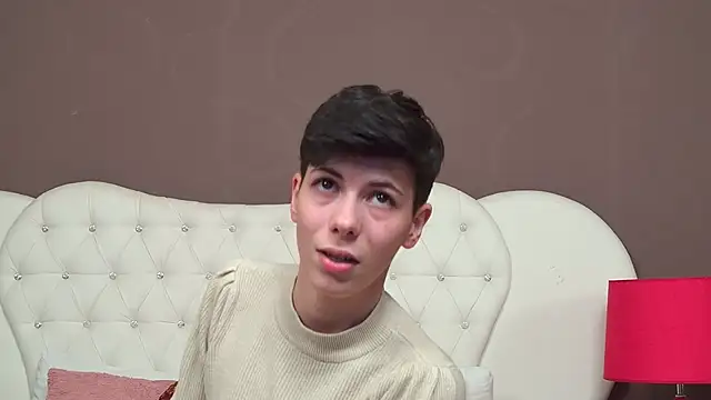 KylieLipa online show from 30, 1, 2025