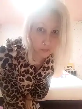 MaggieMoonxxx online show from 8, 2, 2025