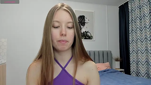 Snapshot of Peggy_Beauty chatting on 2, 12, 2024 Peggy Beauty online show from 2, 12, 2024