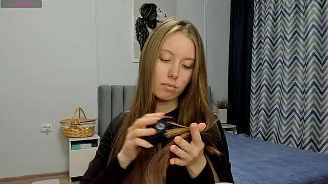 Snapshot of Peggy_Beauty chatting on 9, 12, 2024 Peggy Beauty online show from 9, 12, 2024