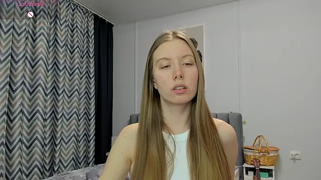 Snapshot of Peggy_Beauty chatting on 7, 3, 2025 Peggy Beauty online show from 7, 3, 2025