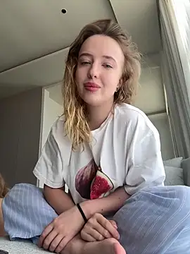 Nura n Sarah online show from 13, 9, 2025