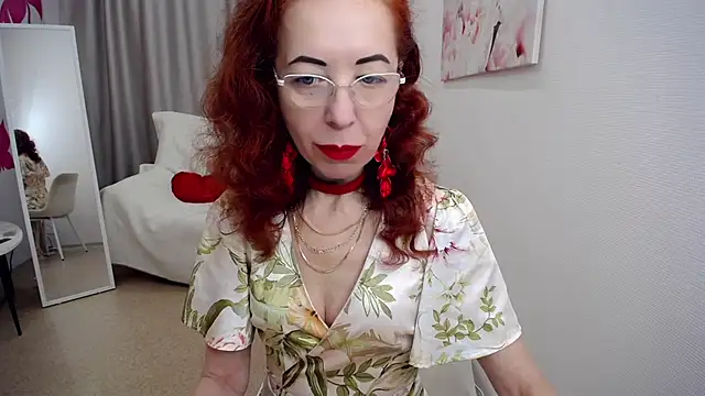 MrnMs Smith online show from 17, 12, 2024