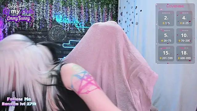 EmmyBunny online show from 6, 2, 2025