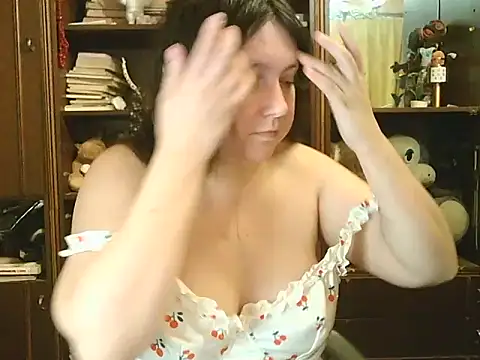 Snapshot of CarrieQPeach chatting on 16, 5, 2026 CarrieQPeach online show from 16, 5, 2026