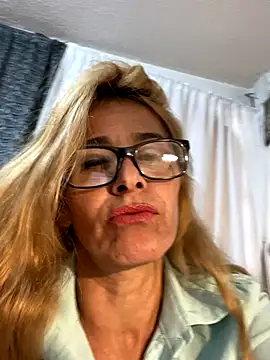 Snapshot of SahoryHorny chatting on 4, 11, 2025 SahoryHorny online show from 4, 11, 2025