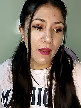 Snapshot of nammy__dirtyhott chatting on 5, 11, 2025 nammy dirtyhott online show from 5, 11, 2025