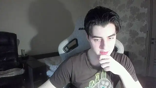 Snapshot of Knuckles17 chatting on 11, 5, 2026 Knuckles17 online show from 11, 5, 2026