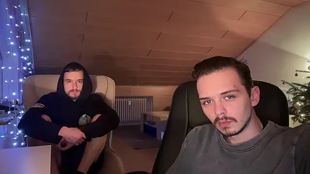 Snapshot of naked_psy chatting on 12, 1, 2025 naked psy online show from 12, 1, 2025