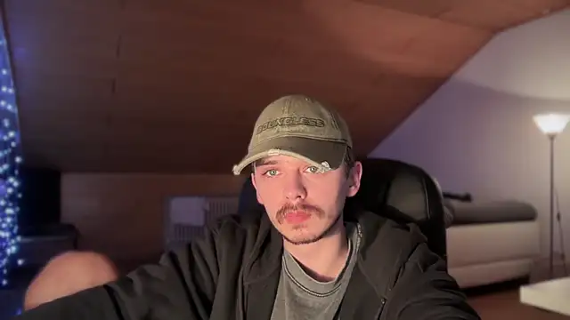 Snapshot of naked_psy chatting on 22, 1, 2025 naked psy online show from 22, 1, 2025