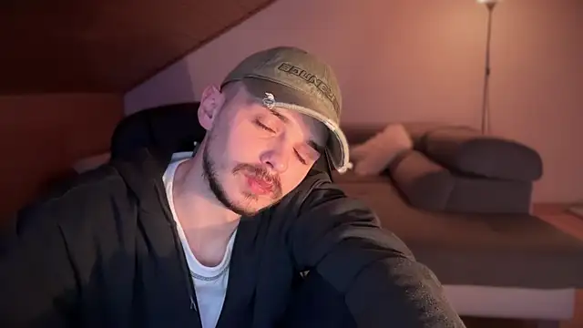 Snapshot of naked_psy chatting on 3, 2, 2025 naked psy online show from 3, 2, 2025