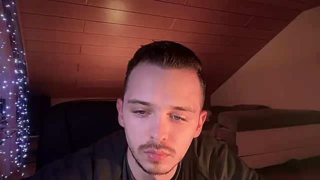 Snapshot of naked_psy chatting on 15, 2, 2025 naked psy online show from 15, 2, 2025