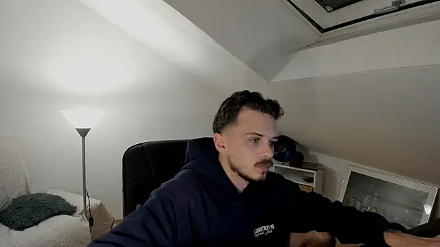 Snapshot of naked_psy chatting on 15, 9, 2025 naked psy online show from 15, 9, 2025