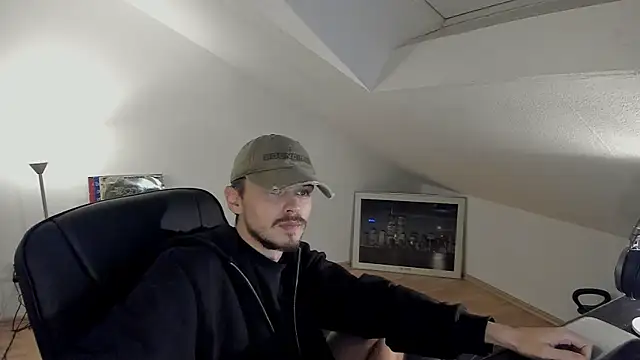 Snapshot of naked_psy chatting on 24, 10, 2025 naked psy online show from 24, 10, 2025