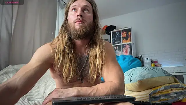 Snapshot of rusbigpaul chatting on 22, 2, 2025 rusbigpaul online show from 22, 2, 2025