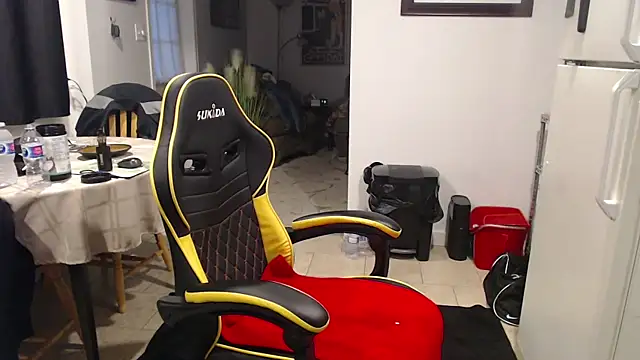 Snapshot of Trey100379100379 chatting on 7, 10, 2025 Trey100379100379 online show from 7, 10, 2025