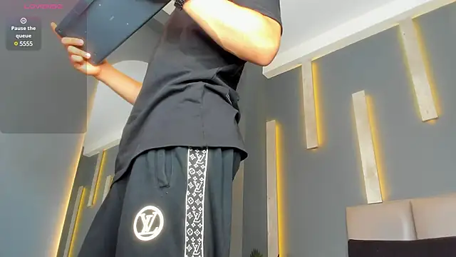 alexgiraldo  online show from 8, 2, 2025