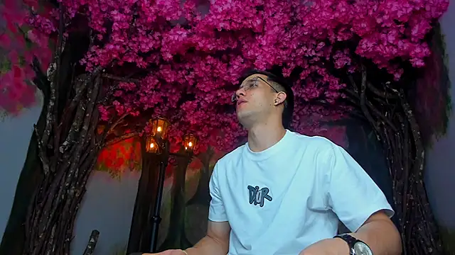 alexgiraldo  online show from 15, 2, 2025