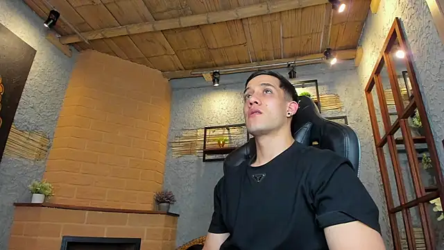 alexgiraldo  online show from 5, 3, 2025