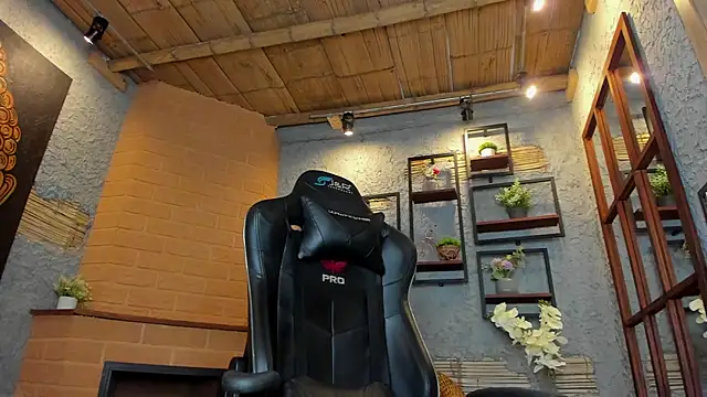 alexgiraldo  online show from 6, 3, 2025