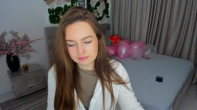 Snapshot of MiracleCurly chatting on 15, 2, 2025 MiracleCurly online show from 15, 2, 2025