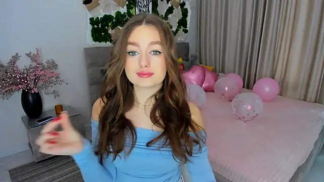 Snapshot of MiracleCurly chatting on 23, 2, 2025 MiracleCurly online show from 23, 2, 2025