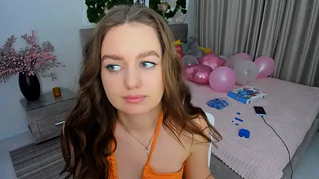 Snapshot of MiracleCurly chatting on 23, 2, 2025 MiracleCurly online show from 23, 2, 2025