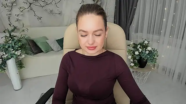 Snapshot of MiracleCurly chatting on 11, 11, 2025 MiracleCurly online show from 11, 11, 2025