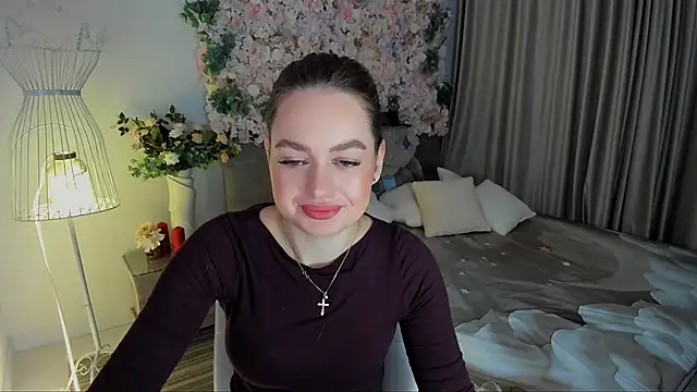 Snapshot of MiracleCurly chatting on 18, 11, 2025 MiracleCurly online show from 18, 11, 2025