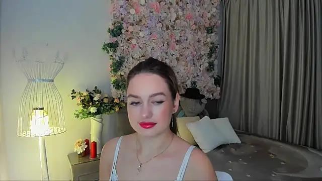 Snapshot of MiracleCurly chatting on 24, 11, 2025 MiracleCurly online show from 24, 11, 2025