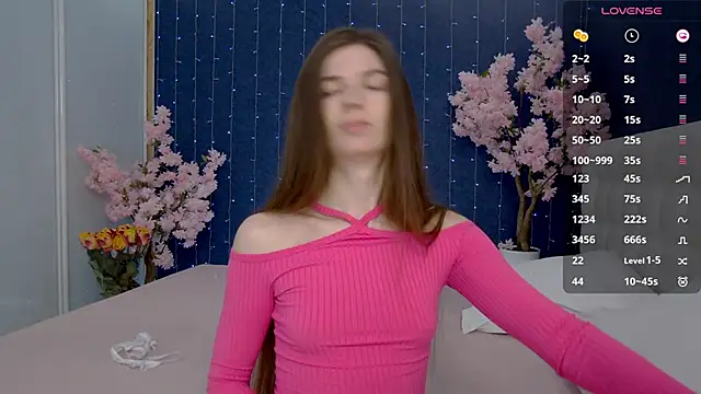 Snapshot of -Mirror-Girl- chatting on 18, 2, 2025 -Mirror-Girl- online show from 18, 2, 2025