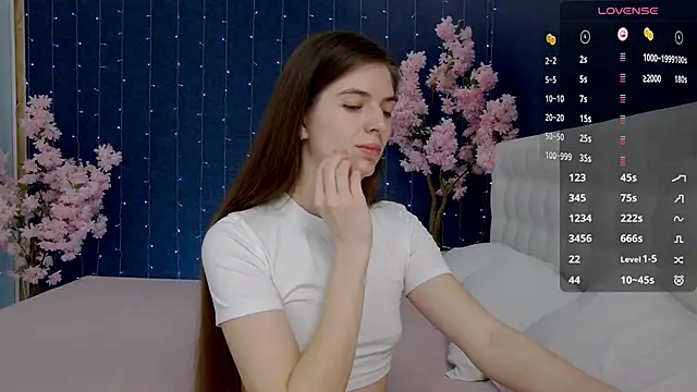 Snapshot of -Mirror-Girl- chatting on 11, 3, 2025 -Mirror-Girl- online show from 11, 3, 2025