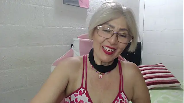 jade04 roberts online show from 2, 3, 2025