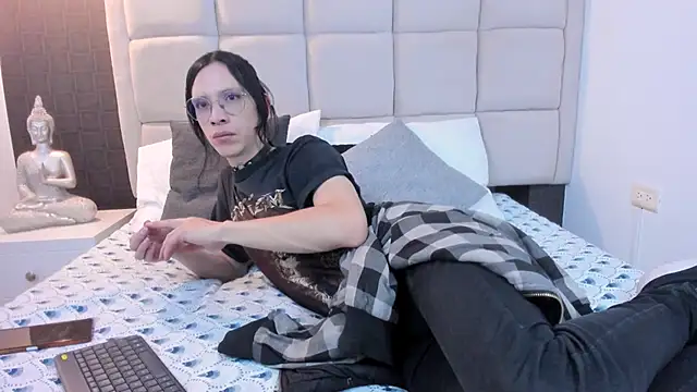 Hecatee 77 online show from 11, 3, 2025