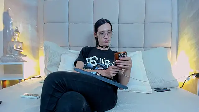 Hecatee 77 online show from 21, 10, 2025