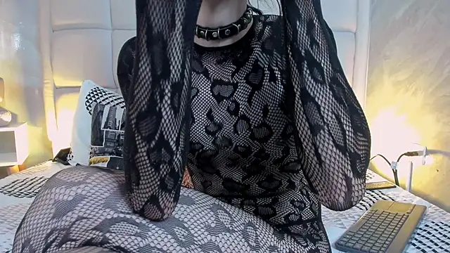 Hecatee 77 online show from 17, 12, 2025