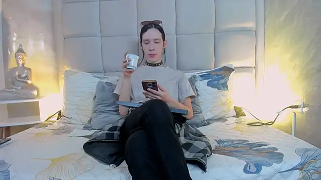 Hecatee 77 online show from 10, 1, 2026