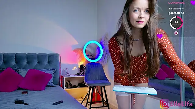 Elfaelle online show from 12, 9, 2025