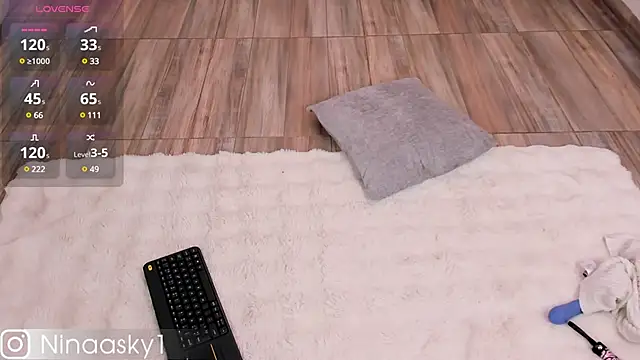 Snapshot of ninaa_sky chatting on 4, 12, 2024 ninaa sky online show from 4, 12, 2024