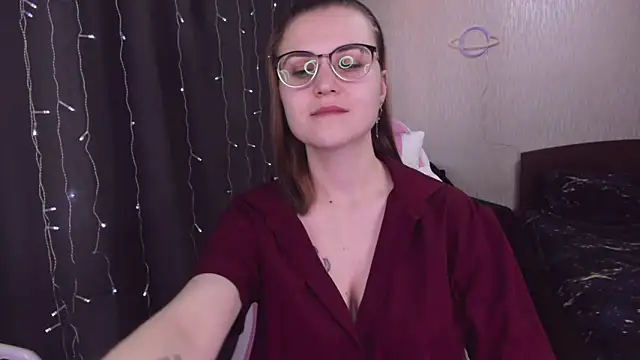 MissBrightShine online show from 20, 2, 2025