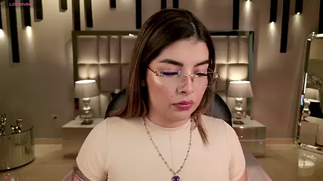 LisaMonroe  online show from 20, 12, 2025