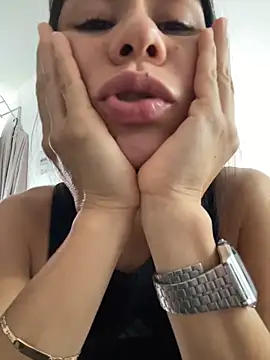 dominantandsubmissiveshow online show from 15, 11, 2025