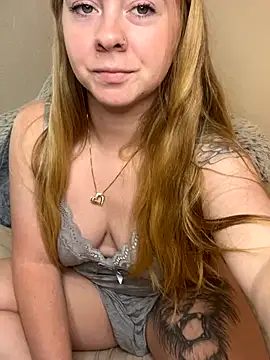 Snapshot of ccpremx chatting on 17, 11, 2025 ccpremx online show from 17, 11, 2025