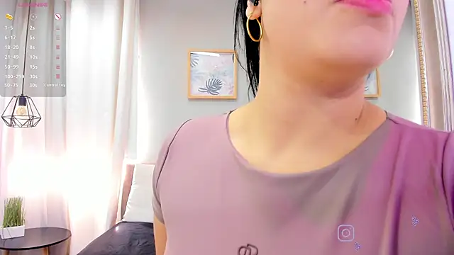 Snapshot of Paula_Desousa chatting on 3, 7, 2026 Paula Desousa online show from 3, 7, 2026