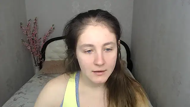 Holliy Cooper online show from 23, 12, 2025