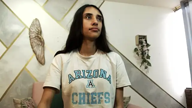 RoxanaCyrano  online show from 22, 11, 2025